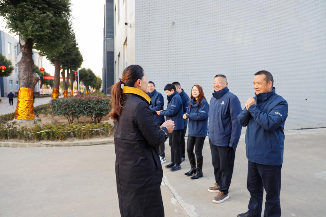 董事長攜高管團隊迎接員工開工大吉，共啟新程